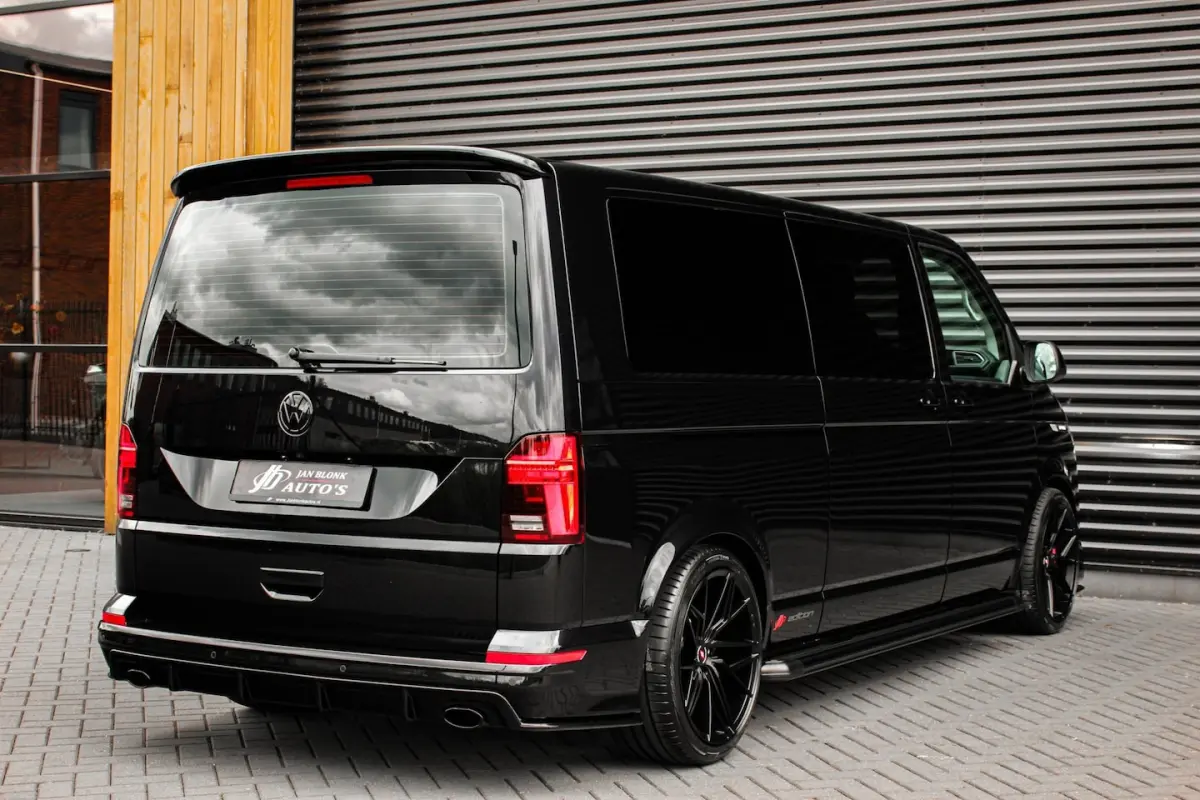 2.0 TDI L2H1 150PK BULLI DC DUBBEL CABINE / LEIGHTONVANS BODYKIT / FULL OPTINS / LEDER / F