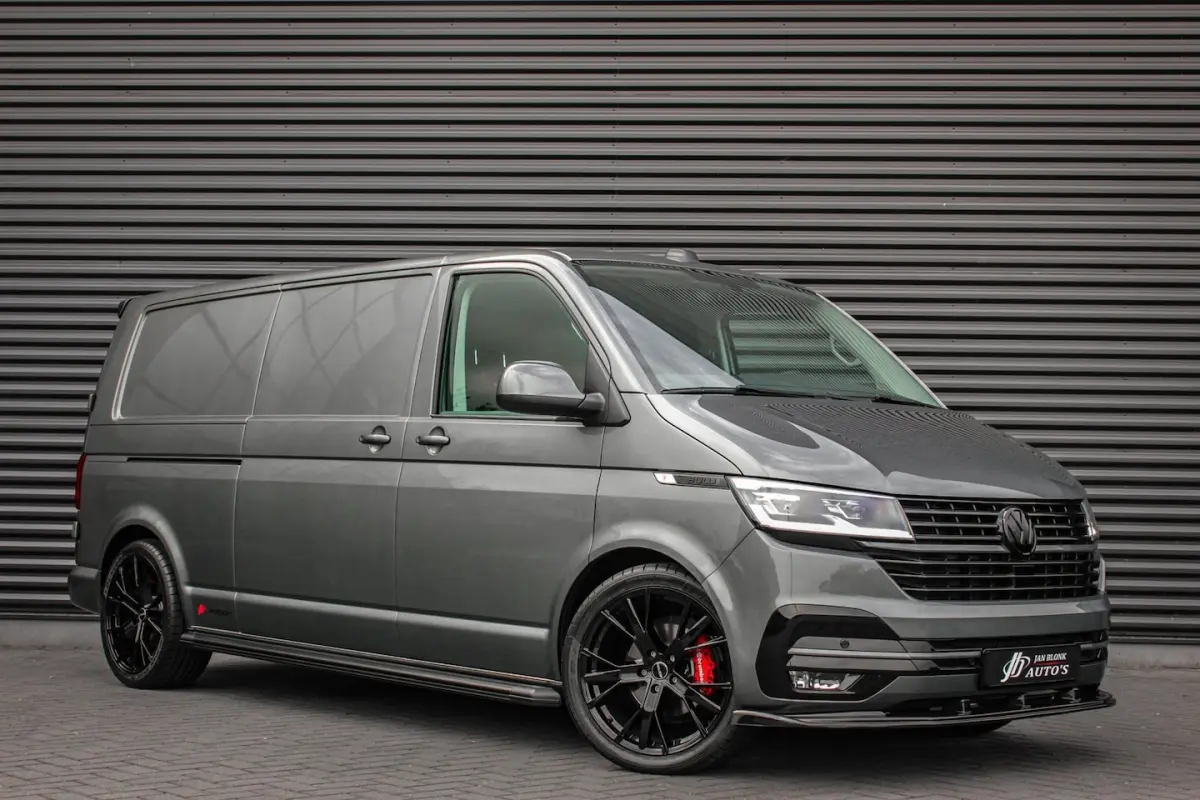 2.0 TDI L2H1 150PK JB- EDITION DSG / PDC / VERLAGINGSVEREN / LEDEREN BEKLEDING / FULL / AP