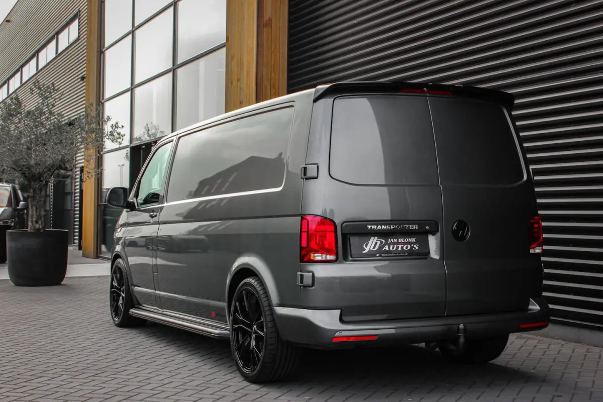 2.0 TDI L2H1 150PK JB- EDITION DSG / PDC / VERLAGINGSVEREN / LEDEREN BEKLEDING / FULL / AP