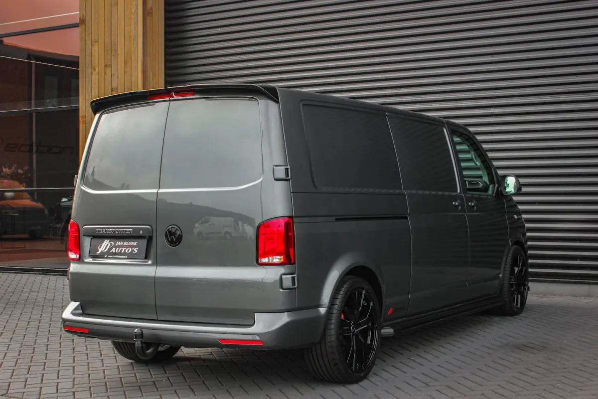 2.0 TDI L2H1 150PK JB- EDITION DSG / PDC / VERLAGINGSVEREN / LEDEREN BEKLEDING / FULL / AP