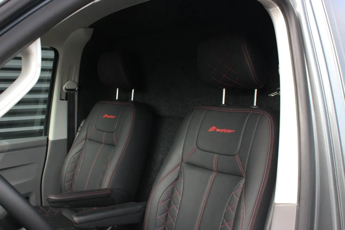 2.0 TDI L2H1 150PK JB- EDITION DSG / PDC / VERLAGINGSVEREN / LEDEREN BEKLEDING / FULL / AP