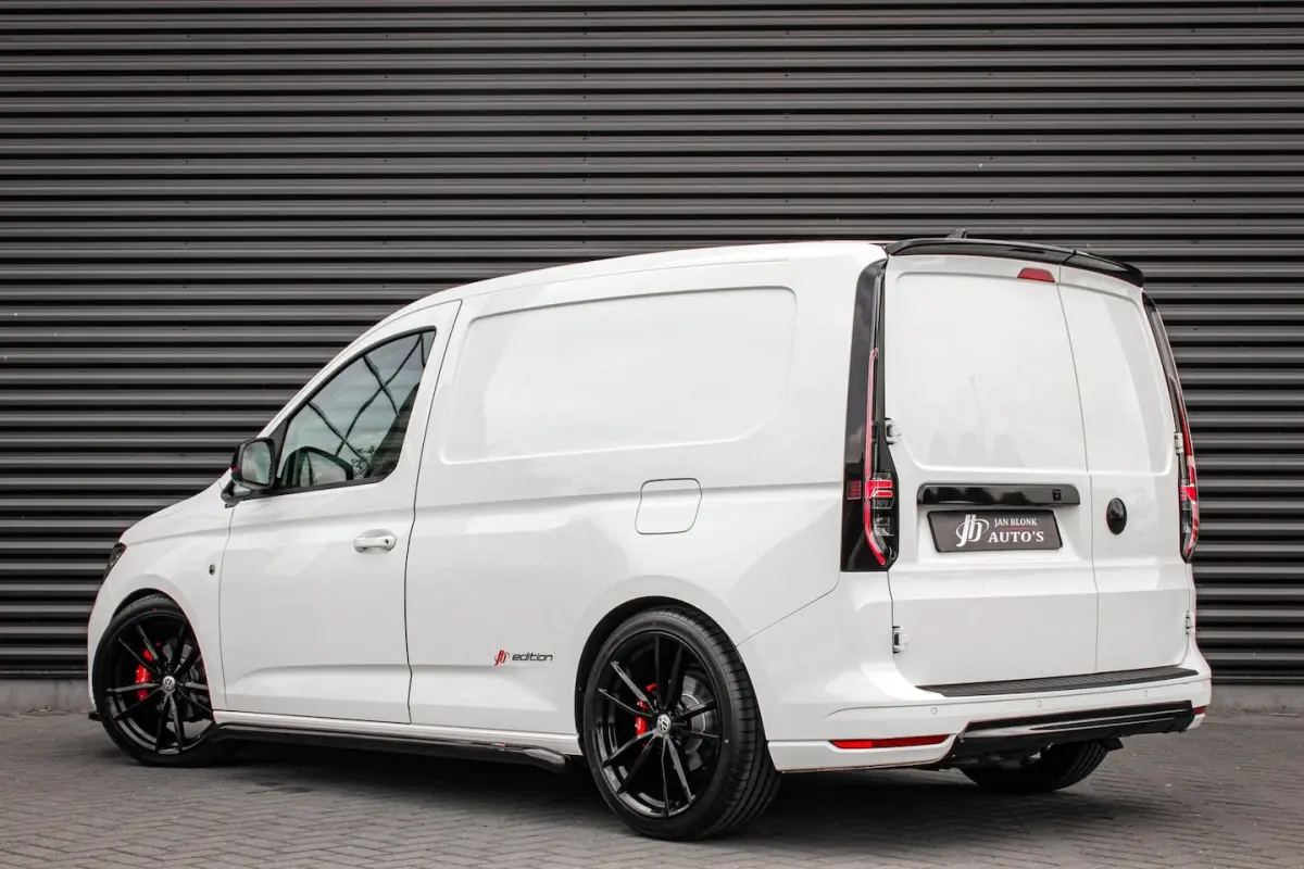 2.0 TDI 199PK JB- EDITION / MAXTRON / SIDE- BARS / VERLAGING / ELEK- PAKKET / PDC / CAMERA