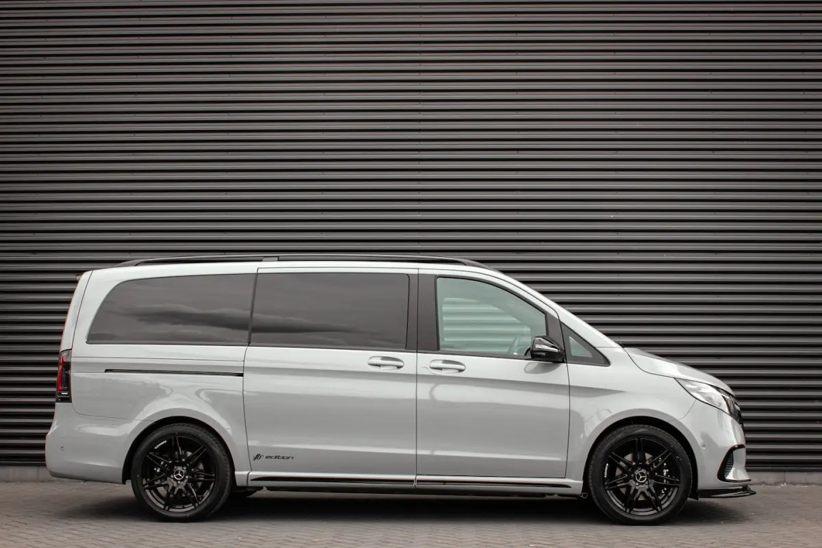 300 AMG L2 90 kWh 2X ELEK.SCHUIFDEUREN / MULTIEBEAM / 360 CAMERA / 7-PERSOONS / BURMESTER