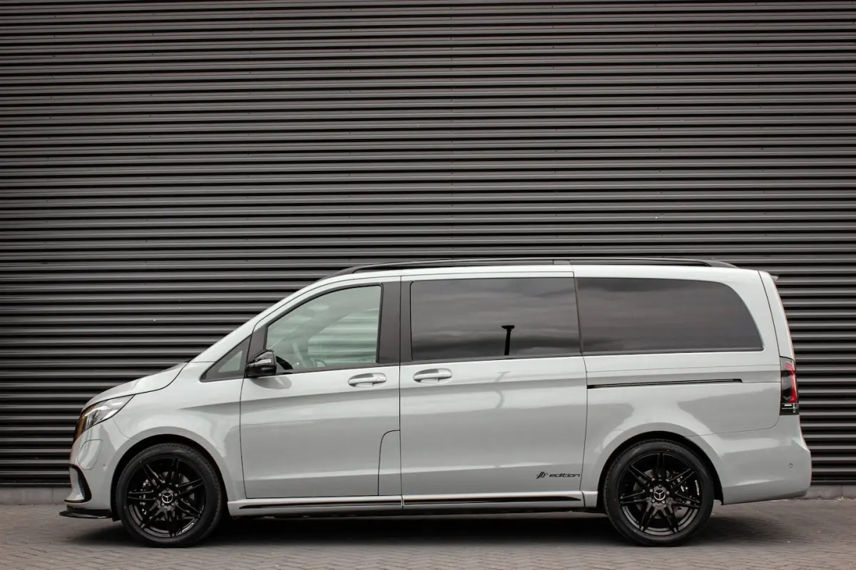 300 AMG L2 90 kWh 2X ELEK.SCHUIFDEUREN / MULTIEBEAM / 360 CAMERA / 7-PERSOONS / BURMESTER