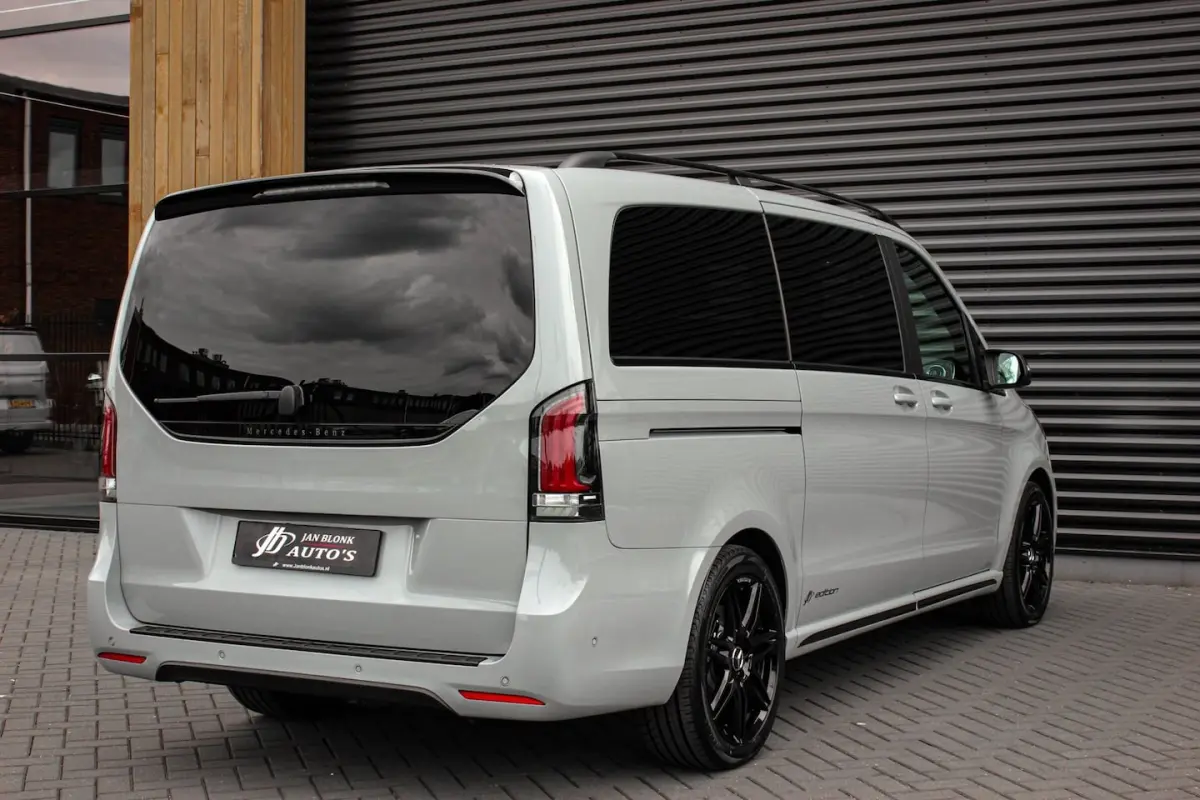 300 AMG L2 90 kWh 2X ELEK.SCHUIFDEUREN / MULTIEBEAM / 360 CAMERA / 7-PERSOONS / BURMESTER