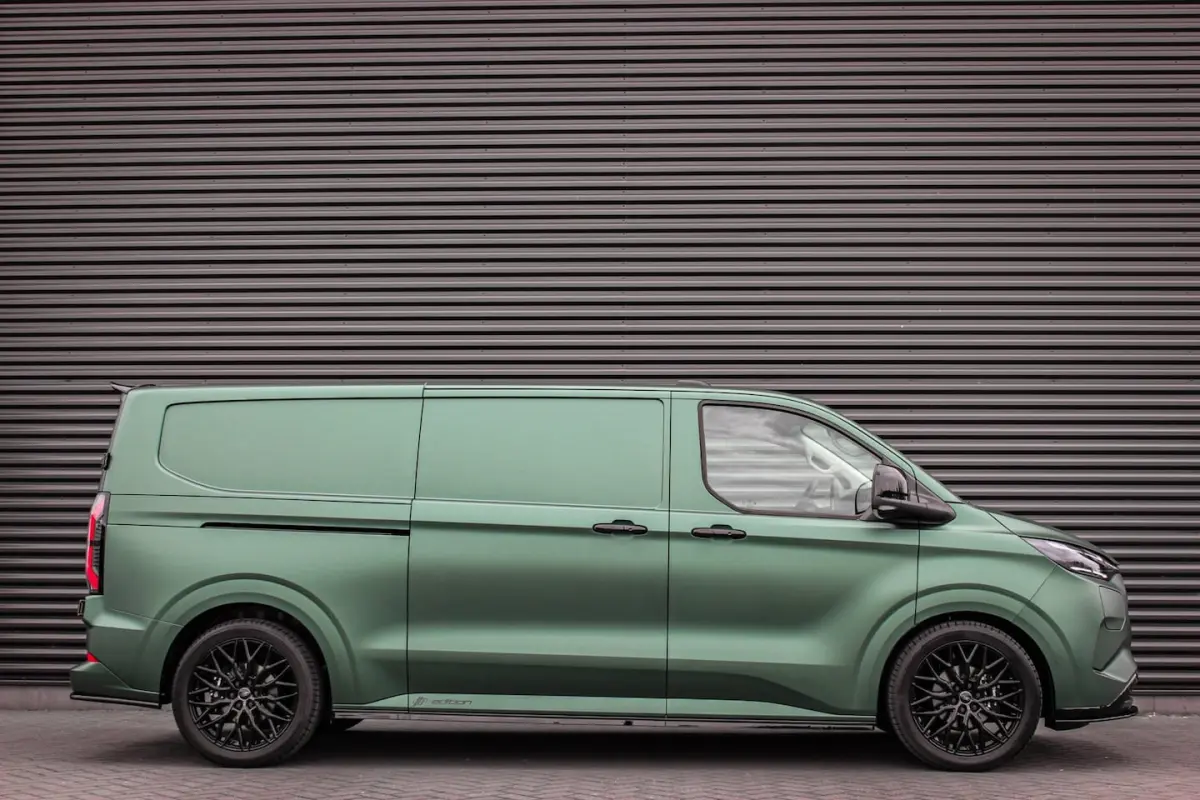340 L2H1 Limited 71 kWh 218PK / JB- EDITON / CAMERA / 350KM RANGE / APPLE CARPLAY /DRIVERS