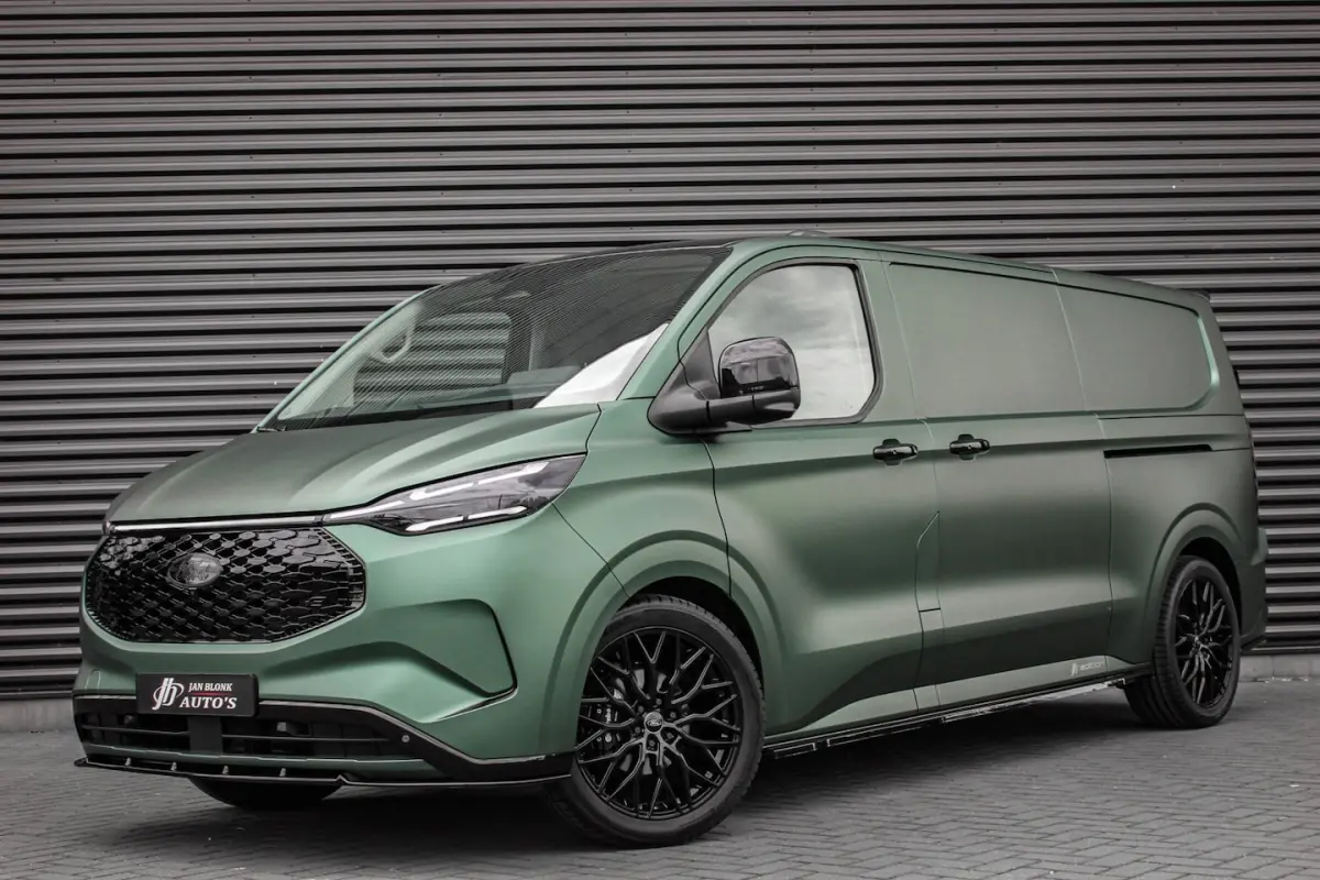 340 L2H1 Limited 71 kWh 218PK / JB- EDITON / CAMERA / 350KM RANGE / APPLE CARPLAY /DRIVERS
