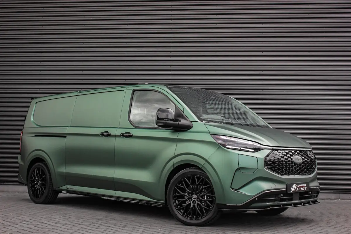 340 L2H1 Limited 71 kWh 218PK / JB- EDITON / CAMERA / 350KM RANGE / APPLE CARPLAY /DRIVERS