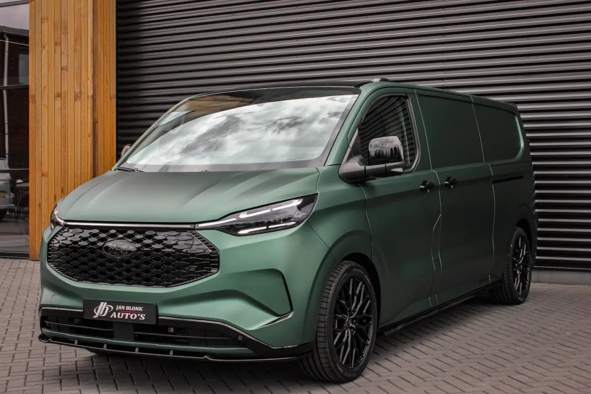 340 L2H1 Limited 71 kWh 218PK / JB- EDITON / CAMERA / 350KM RANGE / APPLE CARPLAY /DRIVERS