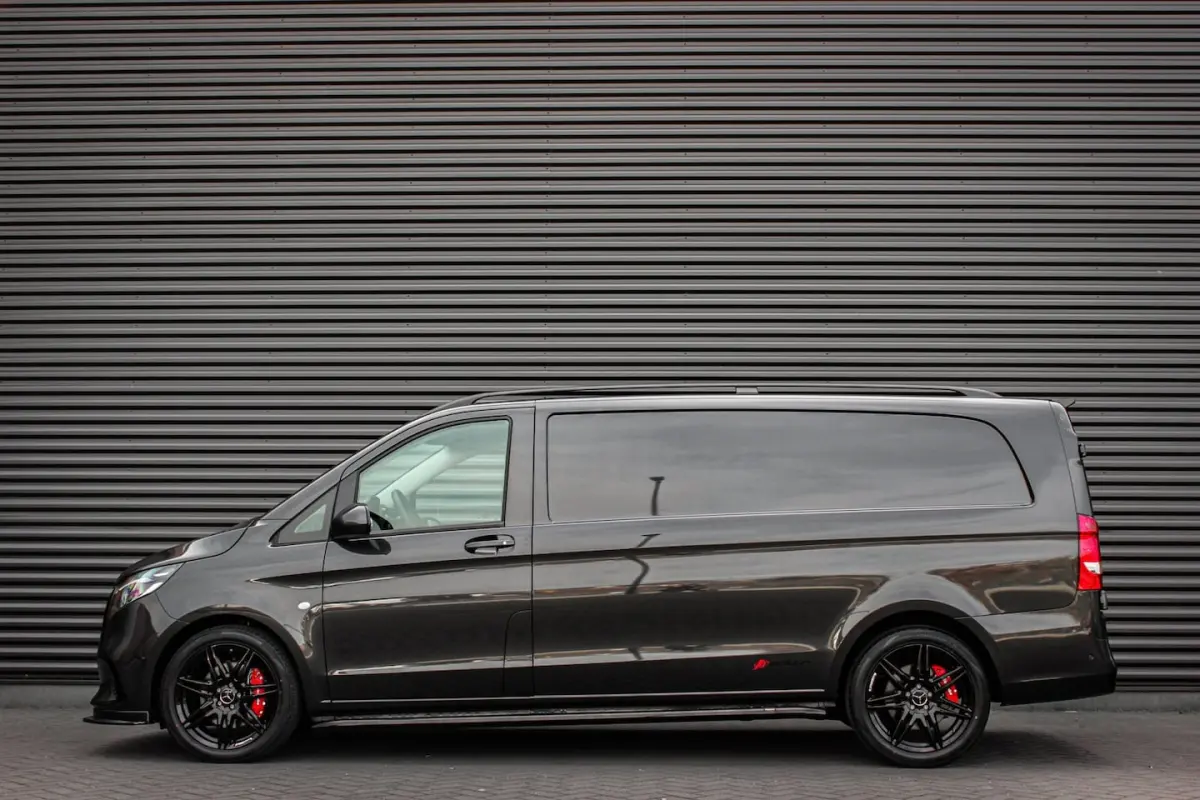 119 CDI L3 4x4 SELECT LANG / BPM VRIJ / FULL BLACK OPS / VERLAAGD / AMG / SIDE- BARS / SPO