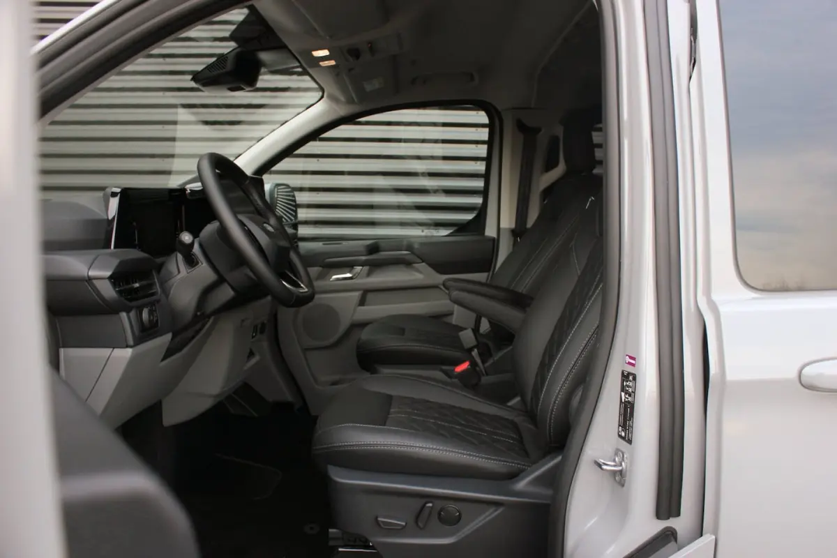 2.0 TDCI L2H1 170PK Limited DC / DUBBEL CABINE / JB- EDITION / DRIVER ASSISTANCE PACK / 5-