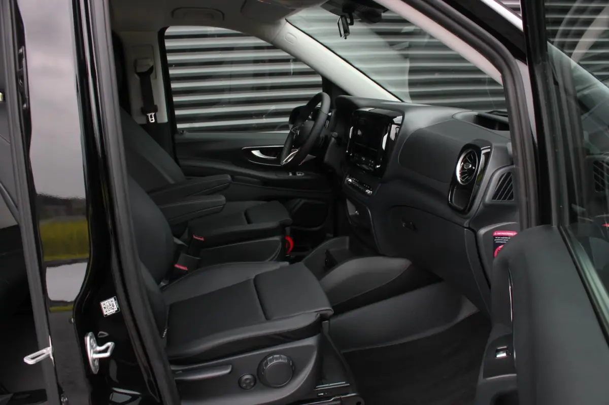 119 CDI L3 SPORT DUBBEL CABINE / DC / BPM VRIJ / FULL BLACK / 2X SCHUIFDEUREN / AMG / VERL