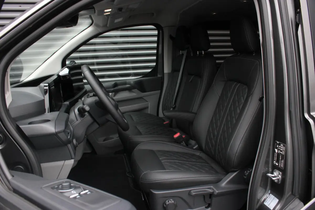 2.0 TDCI L2H1 170PK Limited DC / DUBBEL CABINE / JB- EDITION / DRIVER ASSISTANCE PACK /6-