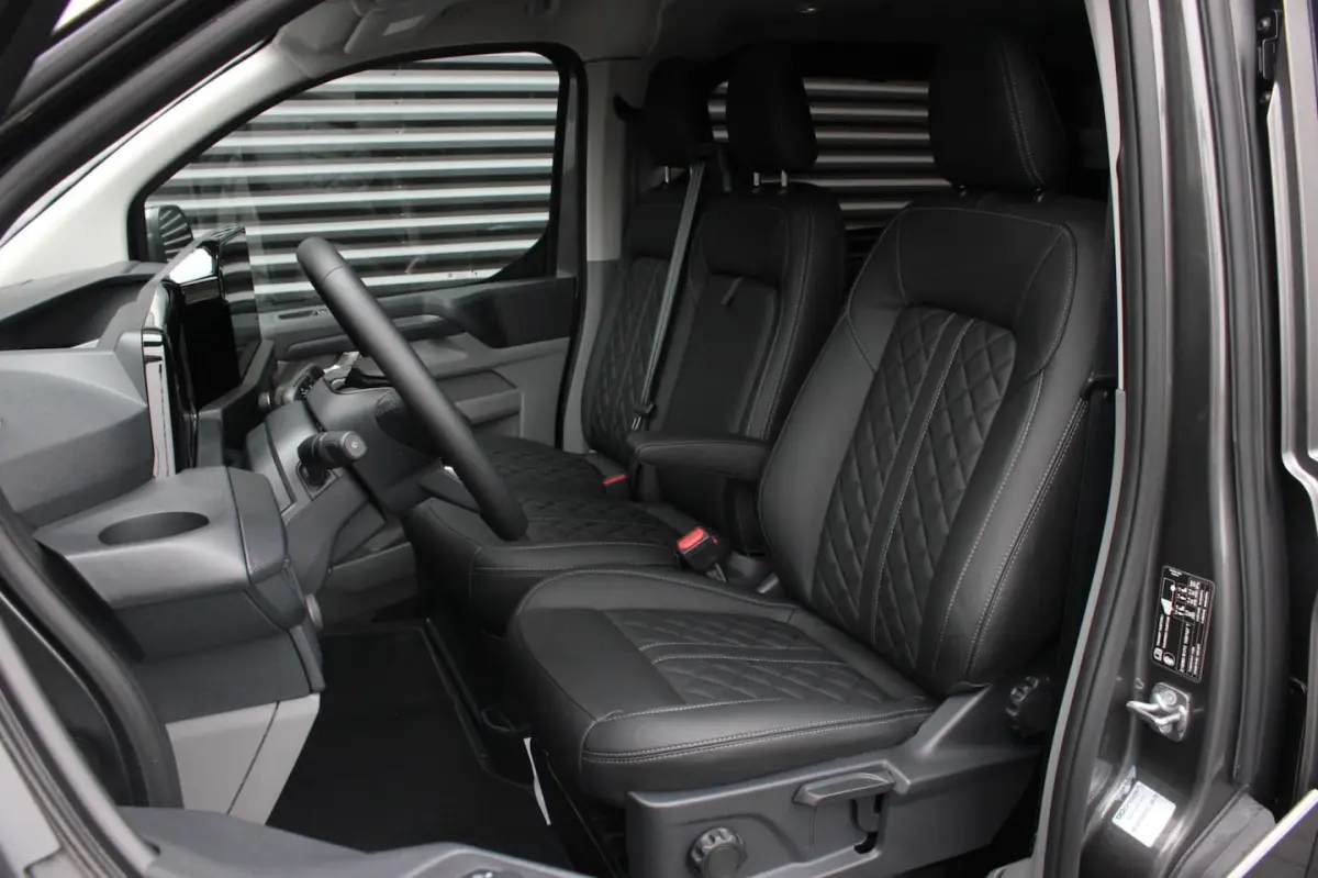 2.0 TDCI L2H1 170PK Limited DC / DUBBEL CABINE / JB- EDITION / DRIVER ASSISTANCE PACK /6-