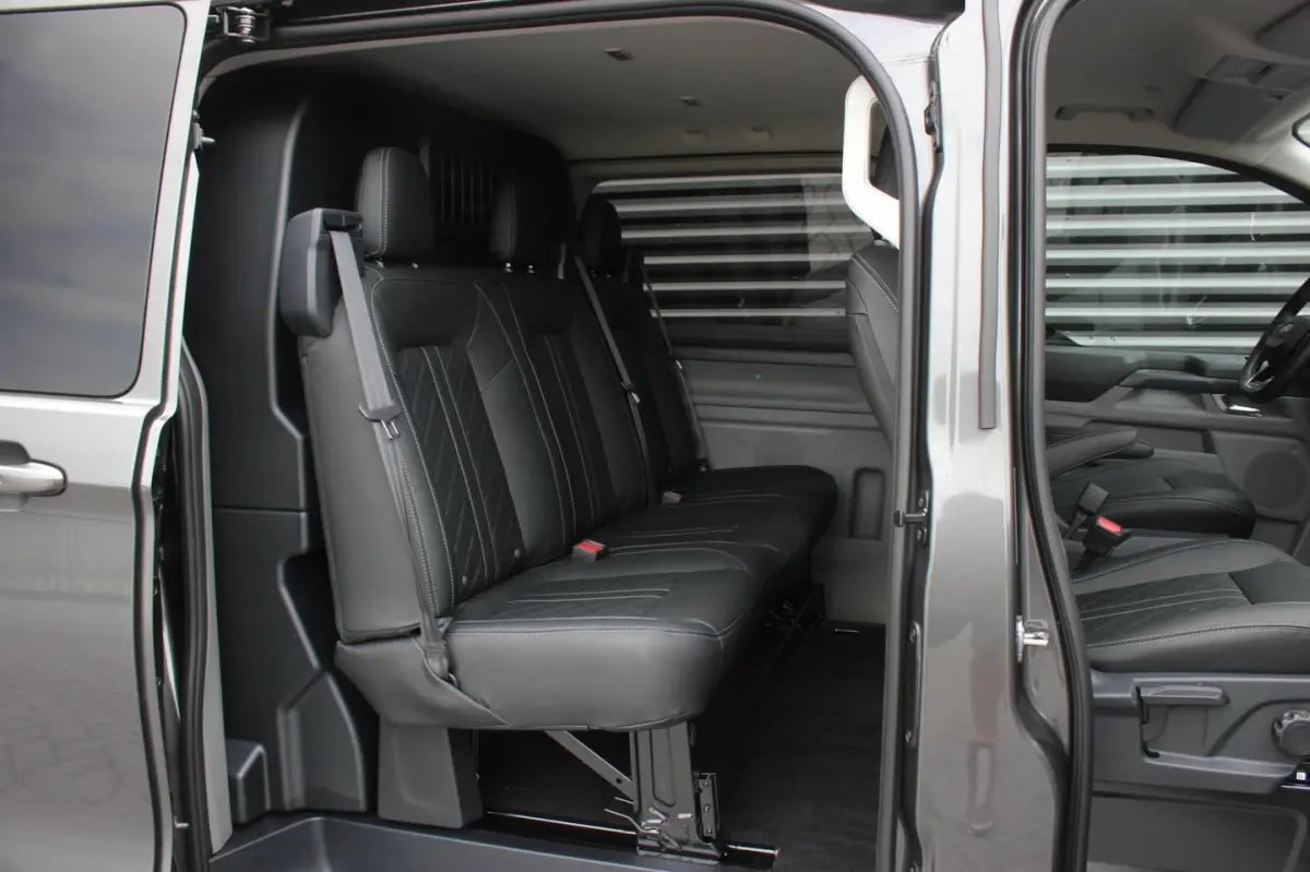2.0 TDCI L2H1 170PK Limited DC / DUBBEL CABINE / JB- EDITION / DRIVER ASSISTANCE PACK / 5-