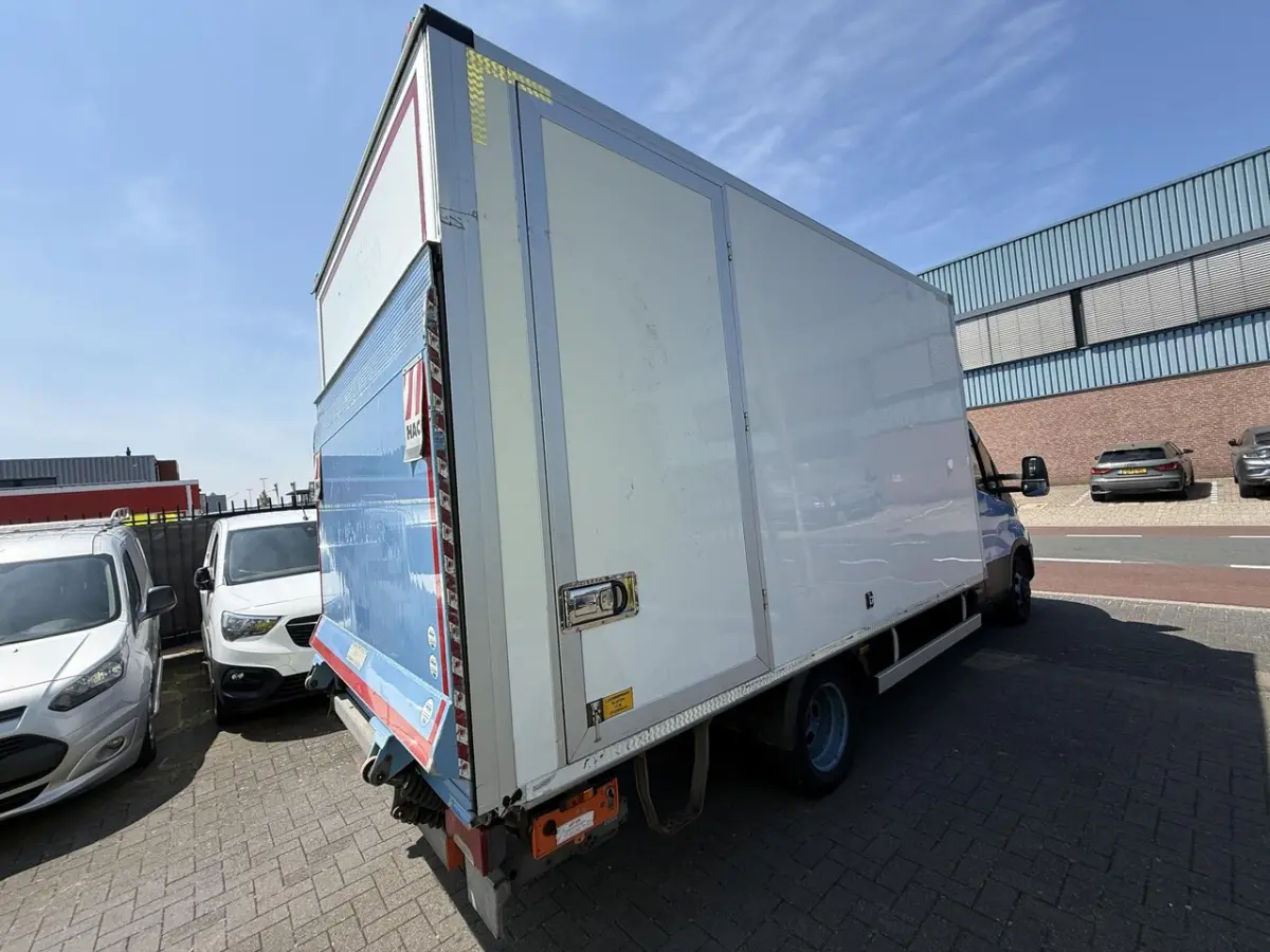 35C14 2.3 375 LAADKLEP EURO 6