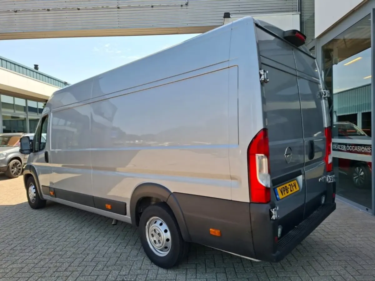 2.2D 140 L4H2 EDITION ZWAAR AIRCO NAVI PDC-CAMERA CRUISECONTROL