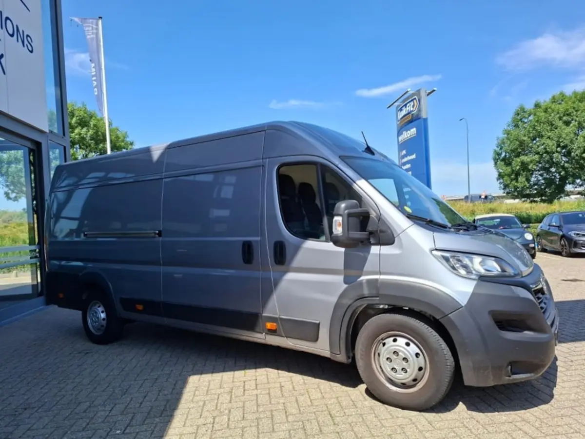 2.2D 140 L4H2 EDITION ZWAAR AIRCO NAVI PDC-CAMERA CRUISECONTROL