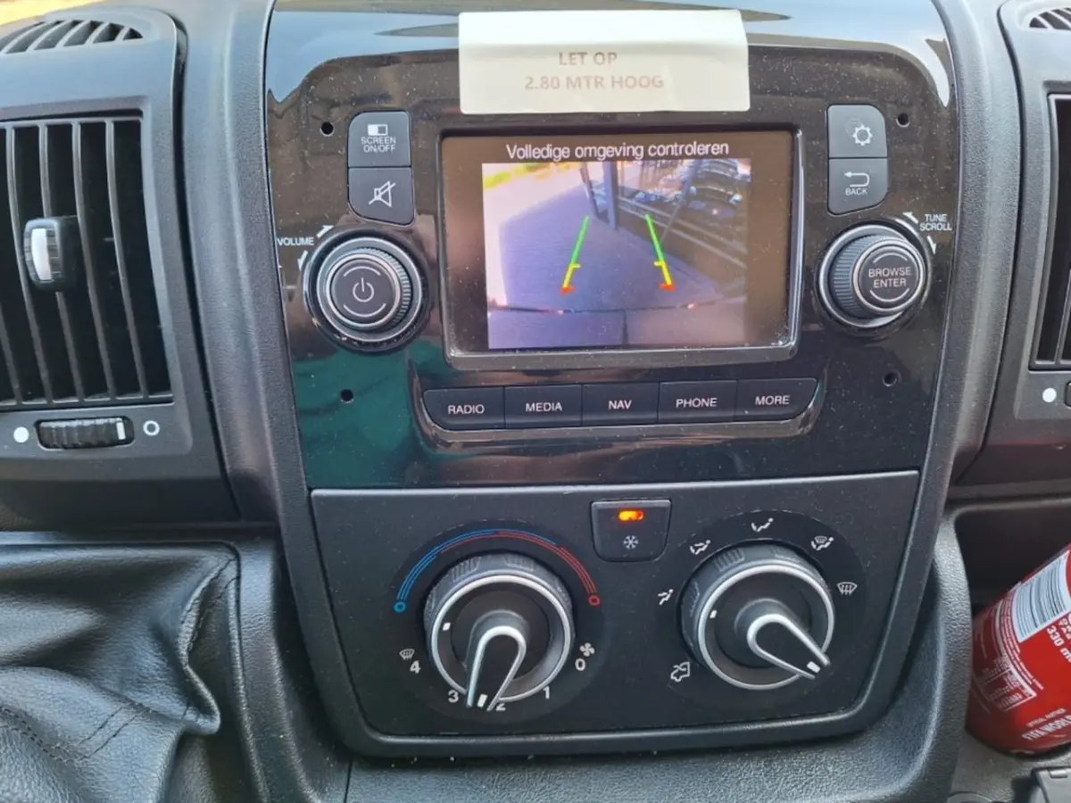 2.2D 140 L4H2 EDITION ZWAAR AIRCO NAVI PDC-CAMERA CRUISECONTROL
