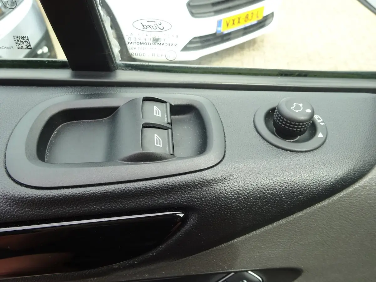 300 2.0 TDCI 130 PK L2H2 Limited AUTOMAAT AIRCO NAVI CRUISE CONTROL