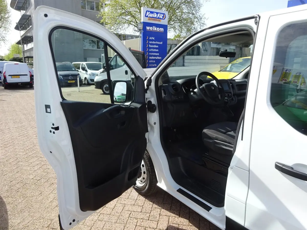 2.0 dCi 120 T29 L1H1 2 x SCHUIFDEUR AIRCO NAVIGATIE CRUISE CONTROL