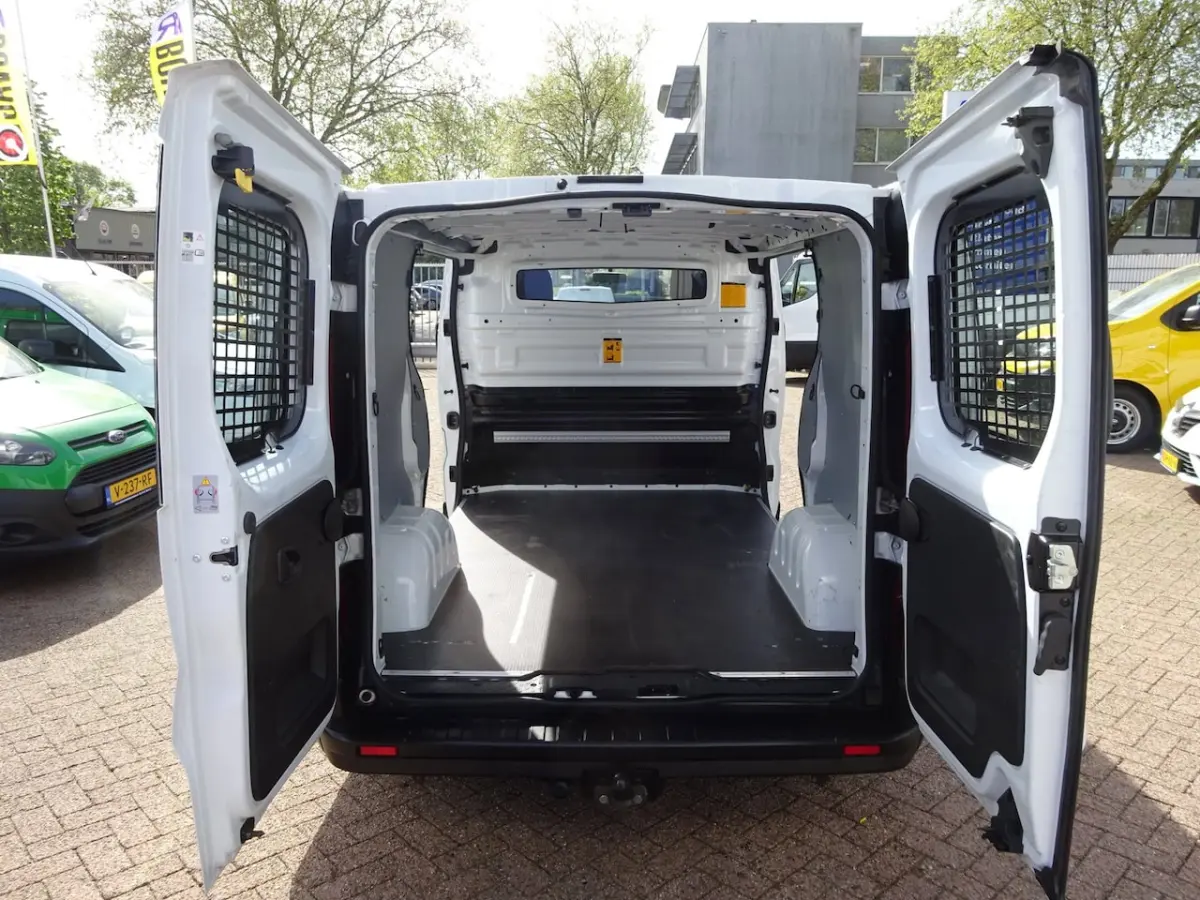 2.0 dCi 120 T29 L1H1 2 x SCHUIFDEUR AIRCO NAVIGATIE CRUISE CONTROL