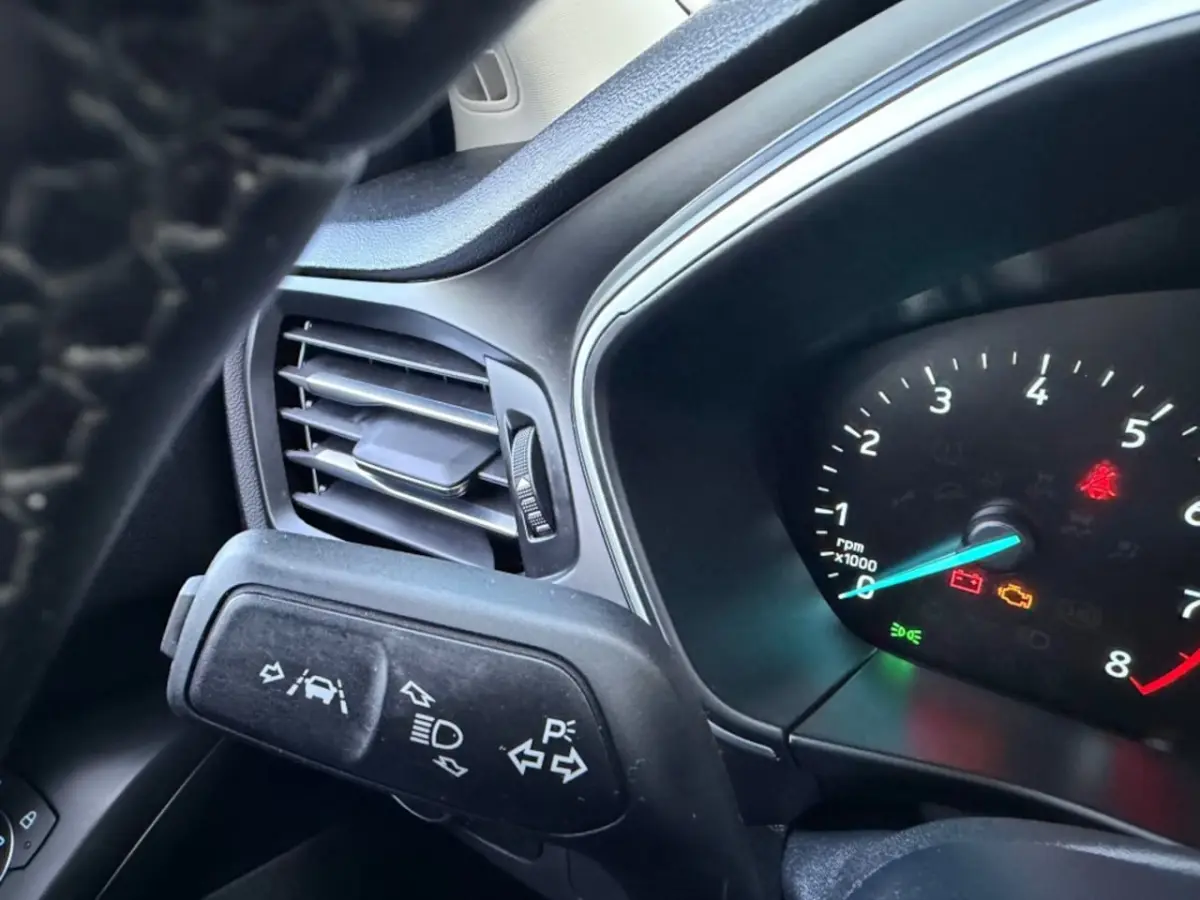 1.0 EB TREND EDITION BUSINESS NAVI AIRCO PDC