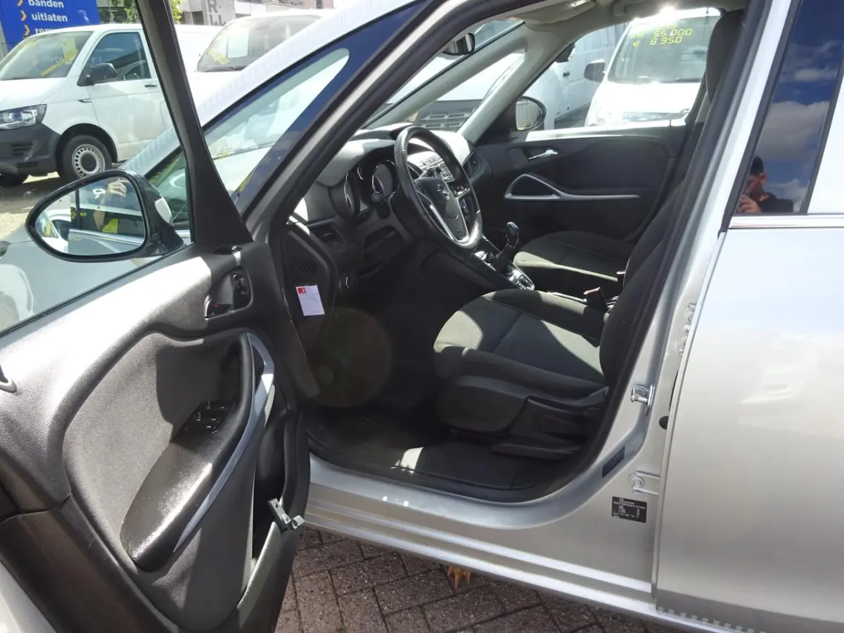 VAN 1.6 CDTI EU6 136 PK AIRCO CRUISE CONTROL NAVIGATIE zeer luxe grijs kenteken