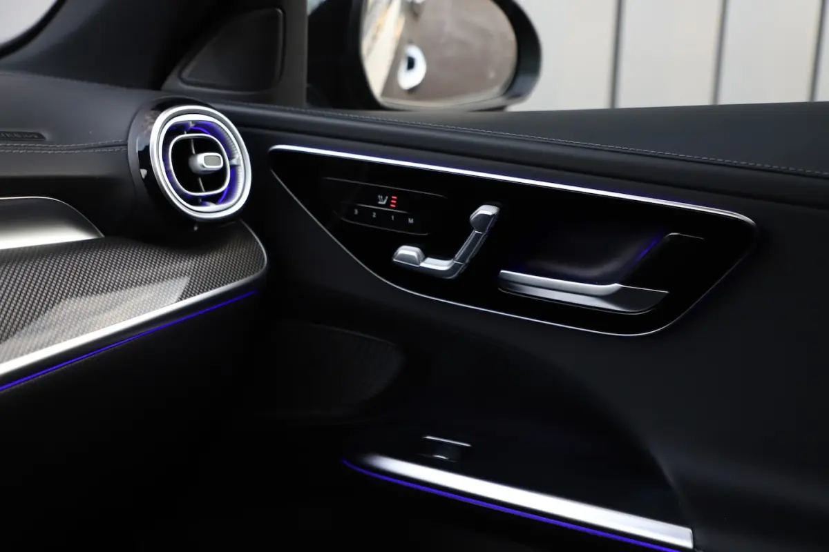 300e AMG | 313PK | Head-up | Keyless-go | Sfeerverlichting | Memory | Pano | Leder | Stand