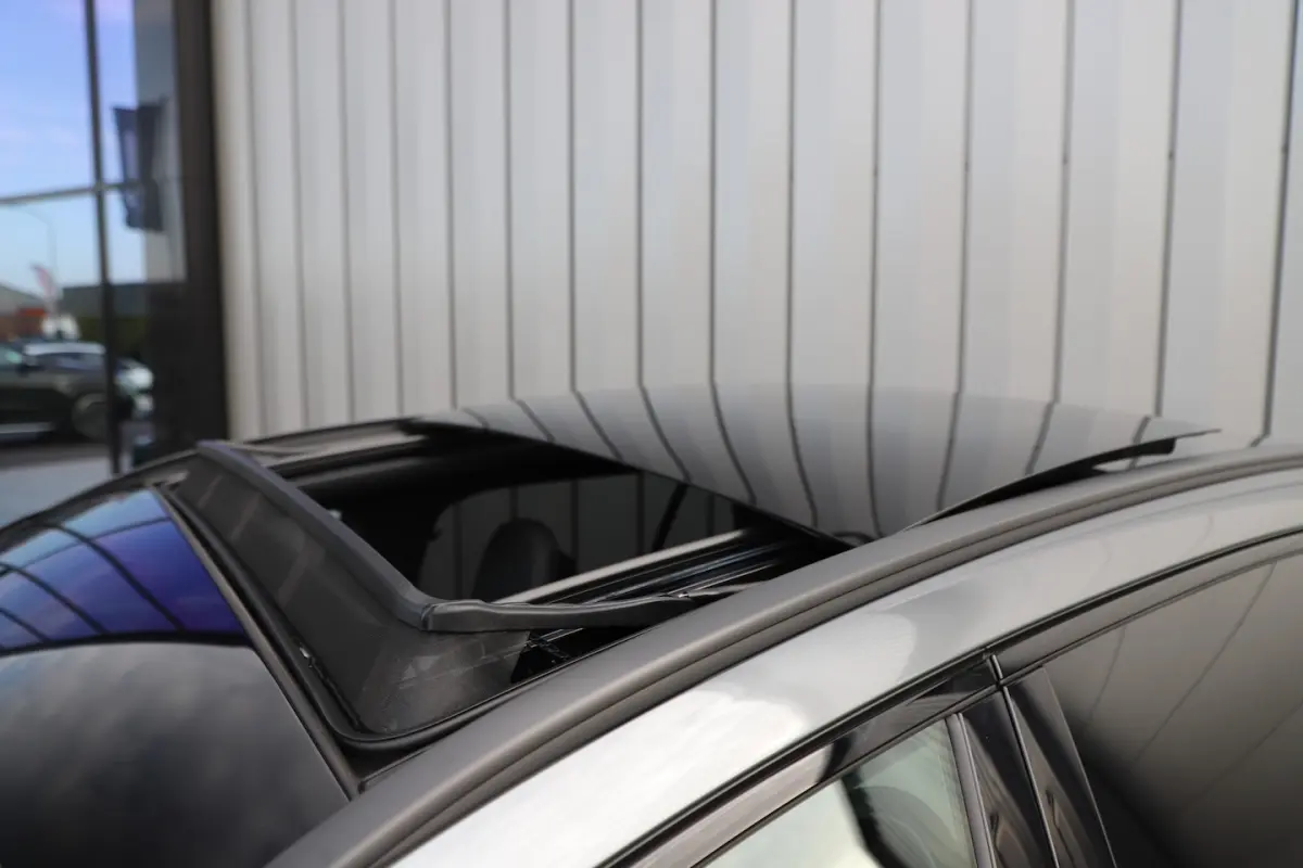 300e AMG | 313PK | Head-up | Keyless-go | Sfeerverlichting | Memory | Pano | Leder | Stand