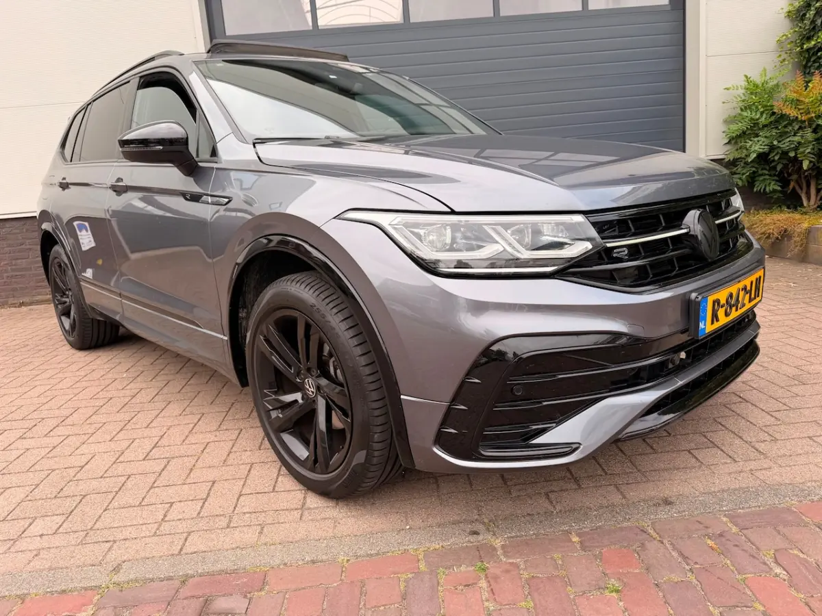 1.5 TSI R-Line Business+ 7p./Pano/IQ Light/Camera/Sfeer verlichting/Navi/Climate-c/Cruise-