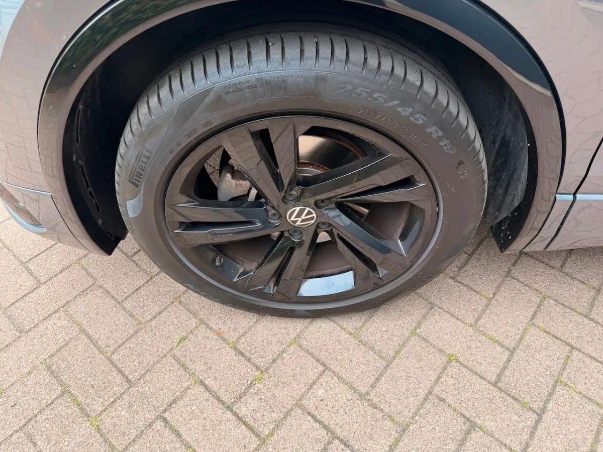1.5 TSI R-Line Business+ 7p./Pano/IQ Light/Camera/Sfeer verlichting/Navi/Climate-c/Cruise-
