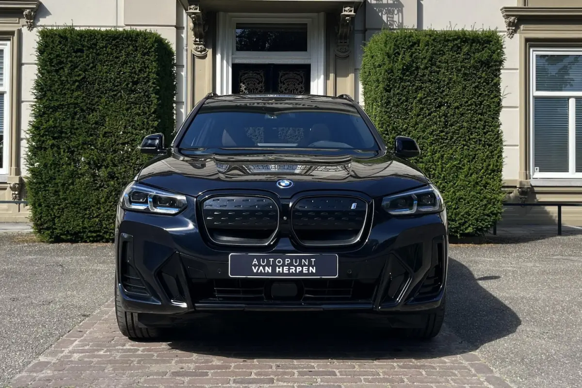 High Executive 80 kWh PANO | H&K | LASER | MEMORY | HUD | LEDER | ADAPTIVE