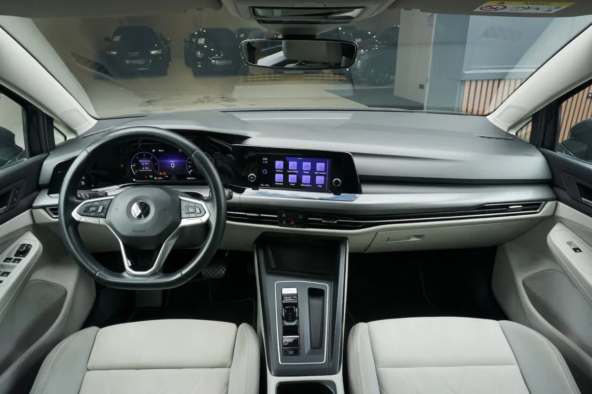 2.0 TDI Style DSG IQ Led Carplay ACC Sfeervl