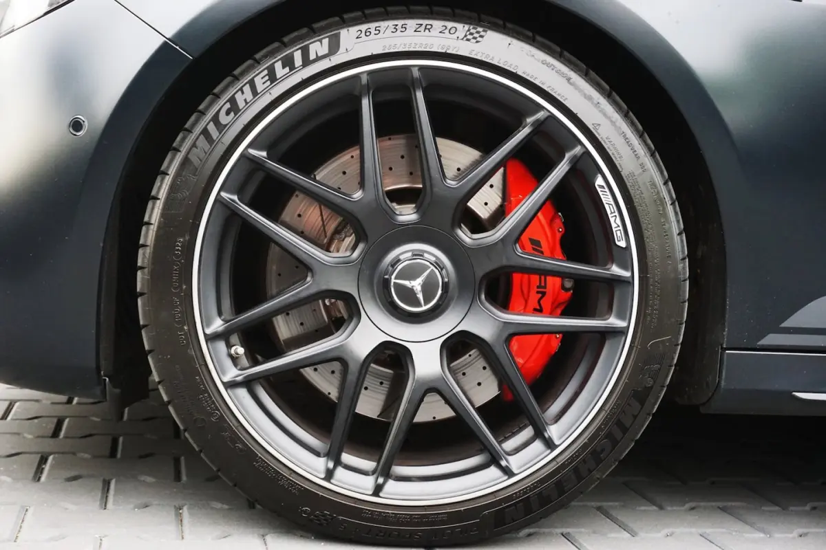 AMG 63S 4M Edition1 Schaal VOL
