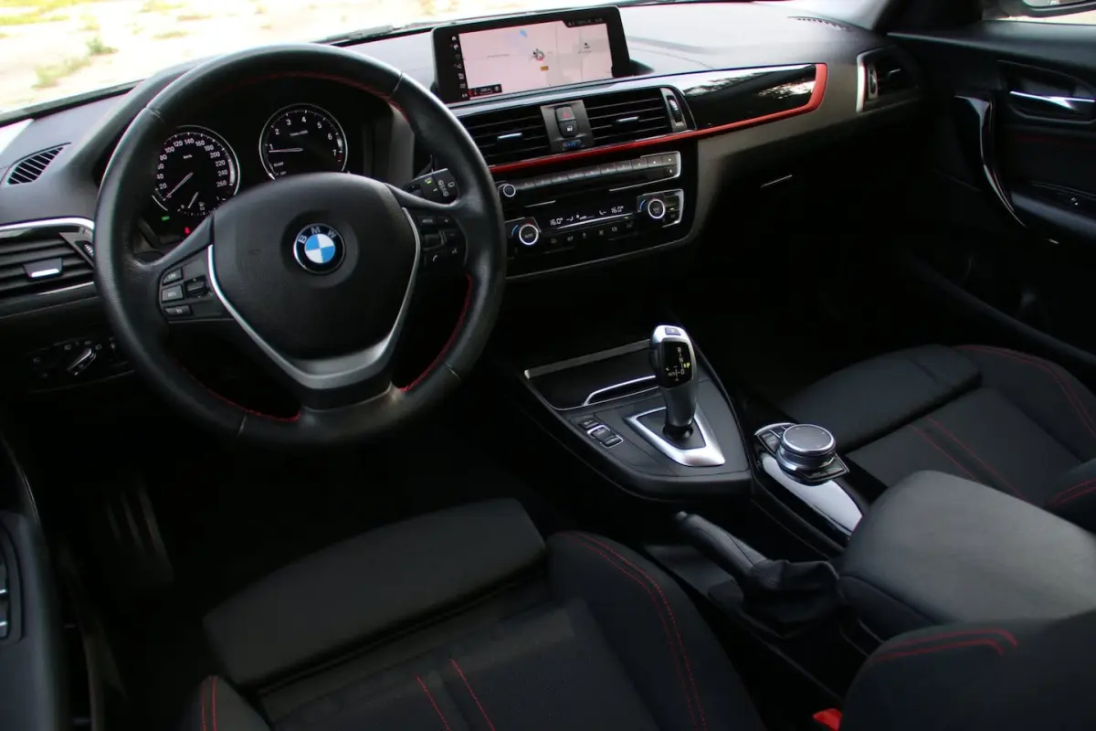 120i Sport Line Edition DEALER OND. 1E EIG. NL-AUTO