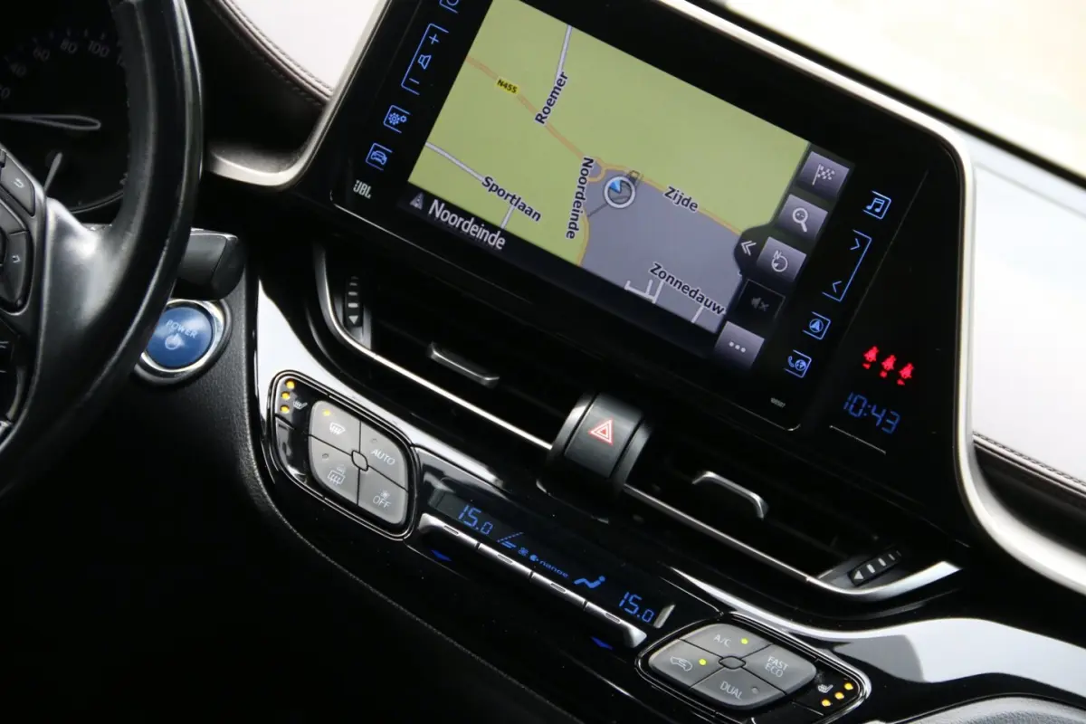 1.8 Hybrid Executive NL-AUTO NAP CAMERA