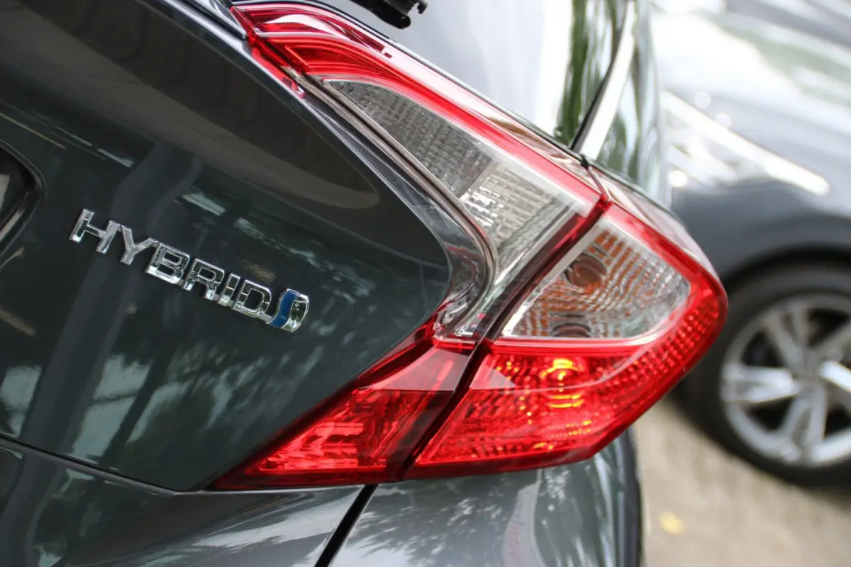 1.8 Hybrid Executive NL-AUTO NAP CAMERA