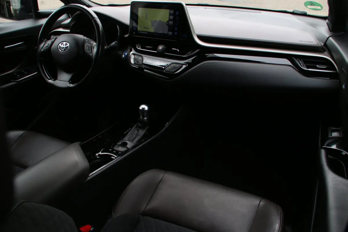 1.8 Hybrid Executive NL-AUTO NAP CAMERA