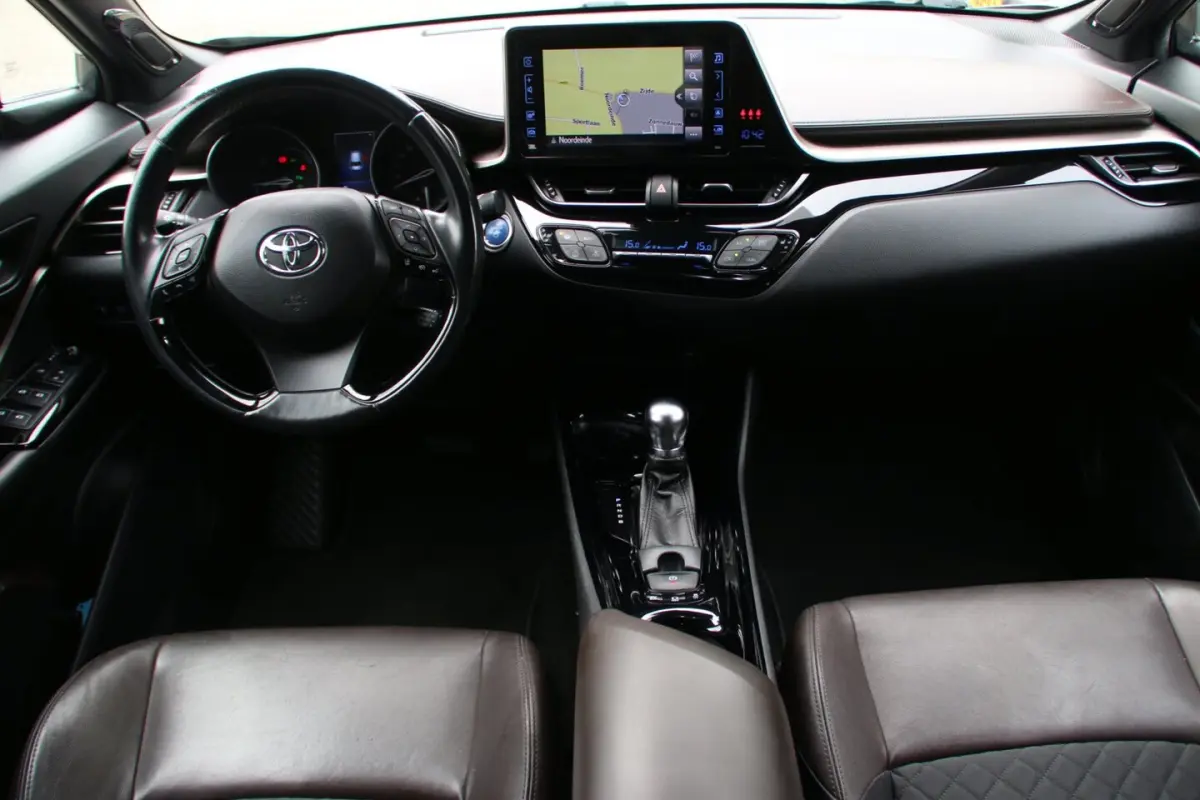 1.8 Hybrid Executive NL-AUTO NAP CAMERA