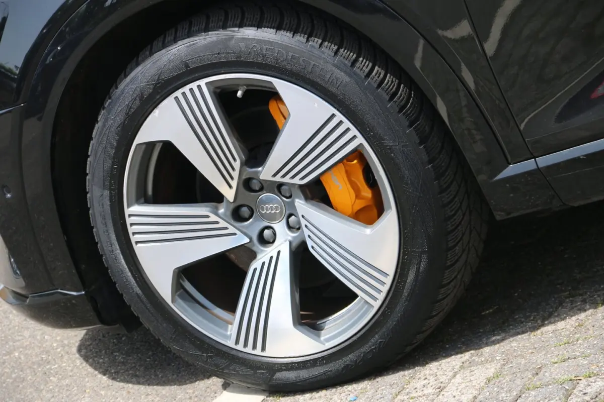 E-tron 55 quattro advanced 95 kWh SOH 91, 4%