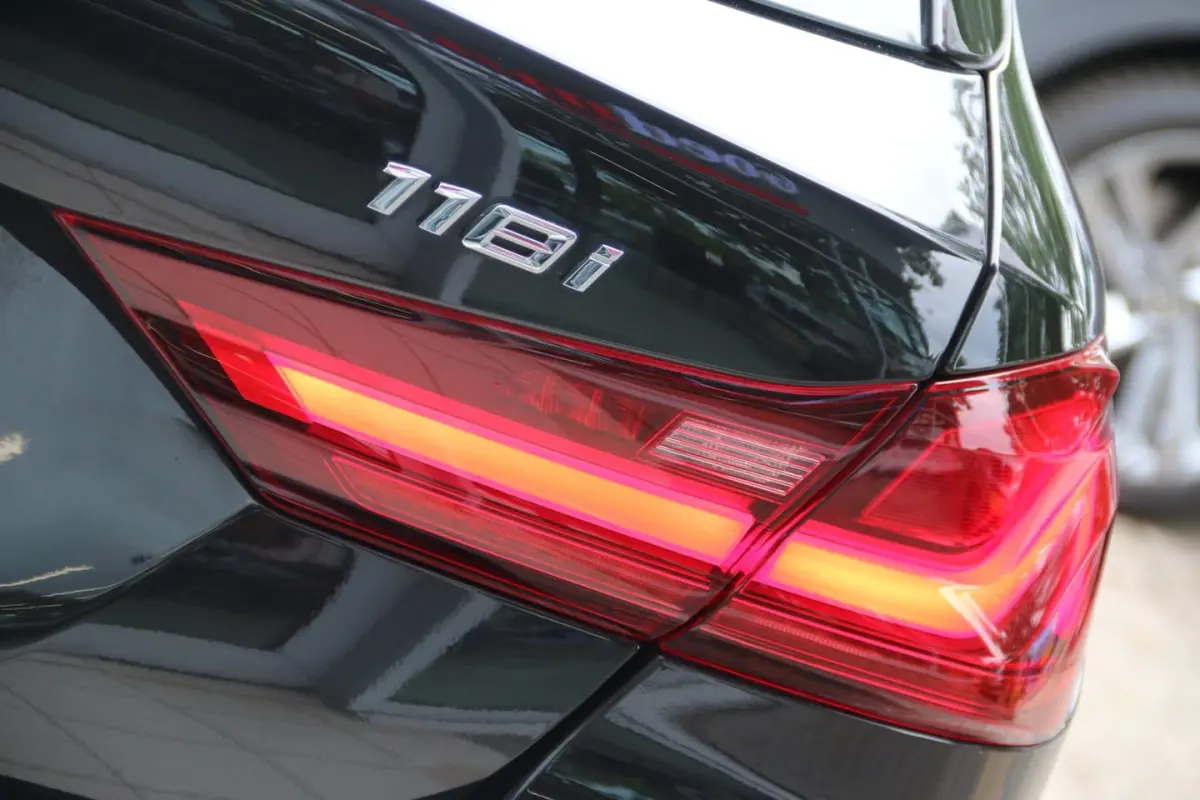 118i Executive Edition GARANTIE SEPT-2027