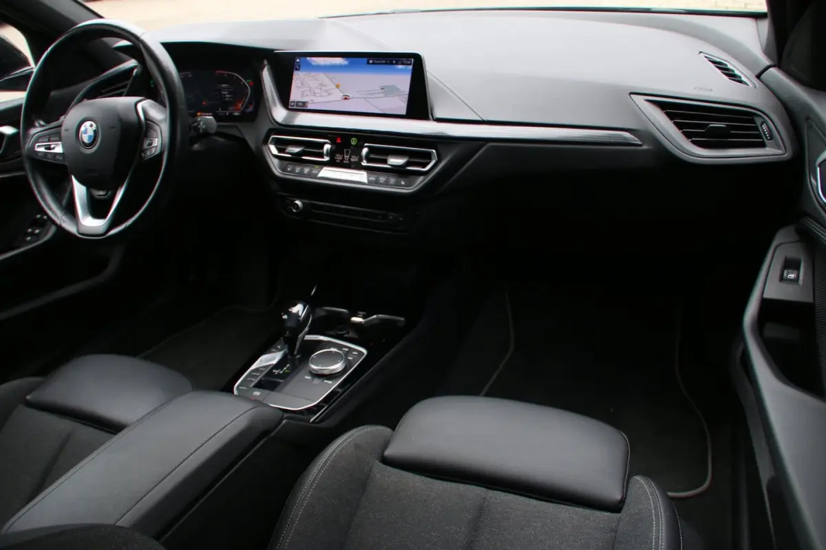 118i Executive Edition GARANTIE SEPT-2027