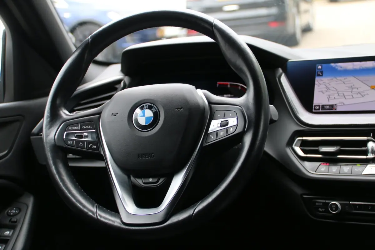 118i Executive Edition GARANTIE SEPT-2027