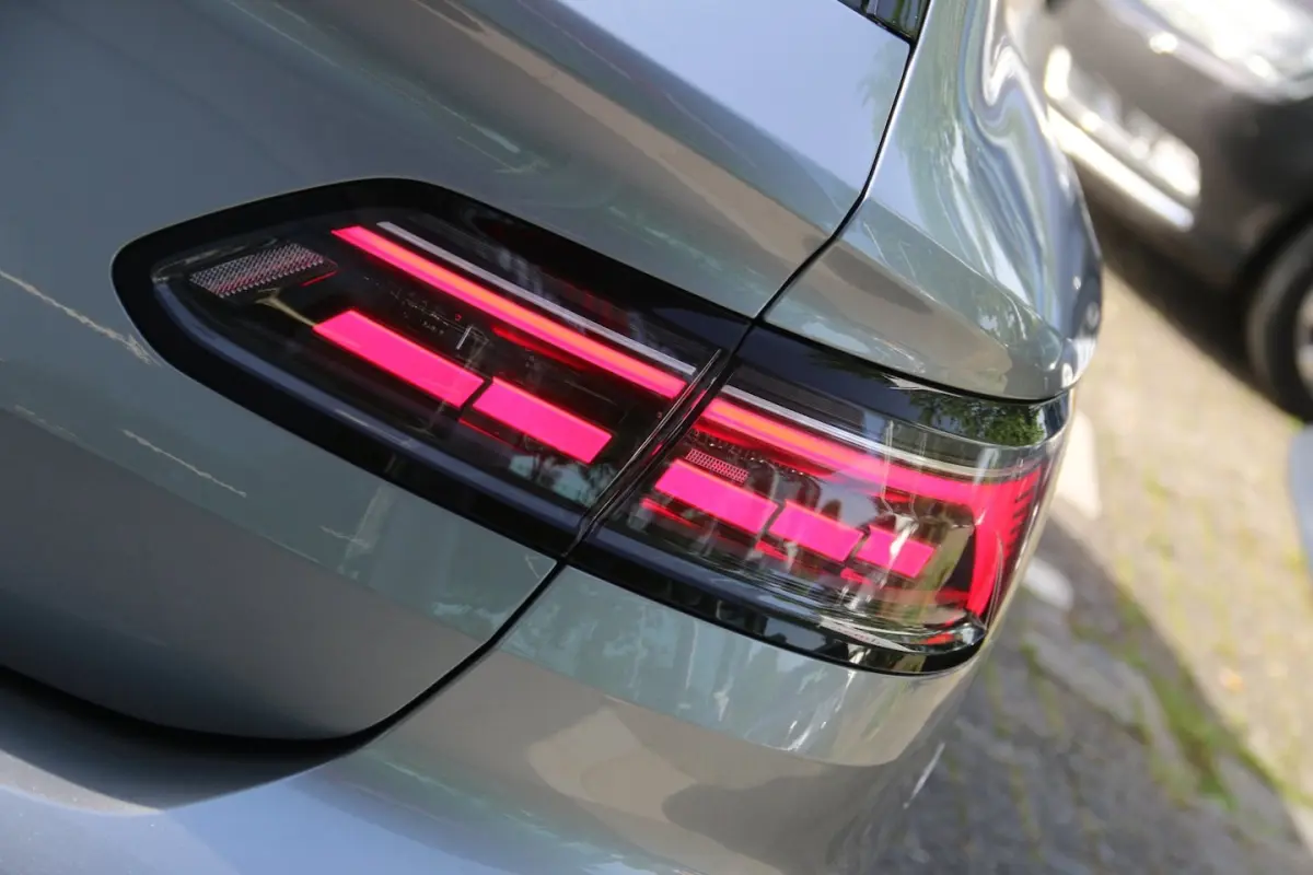 2.0 TSI R-Line Business+