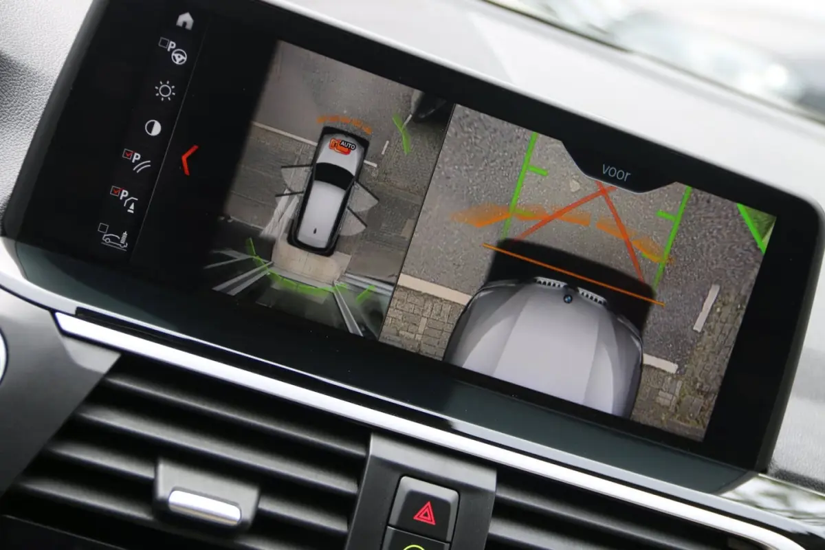 XDrive20i High Executive PANO-DAK DEALER OND. NL-AUTO