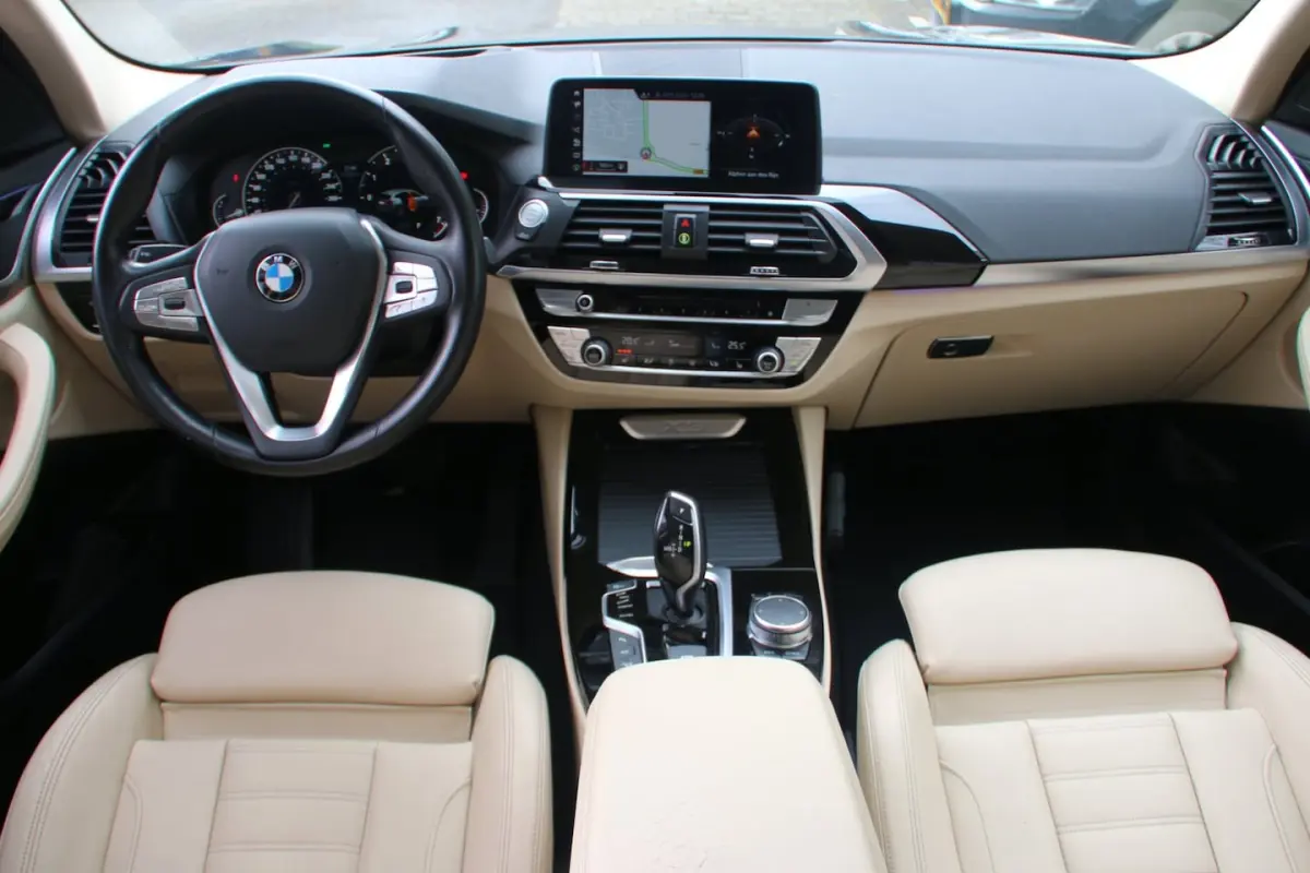XDrive20i High Executive PANO-DAK DEALER OND. NL-AUTO