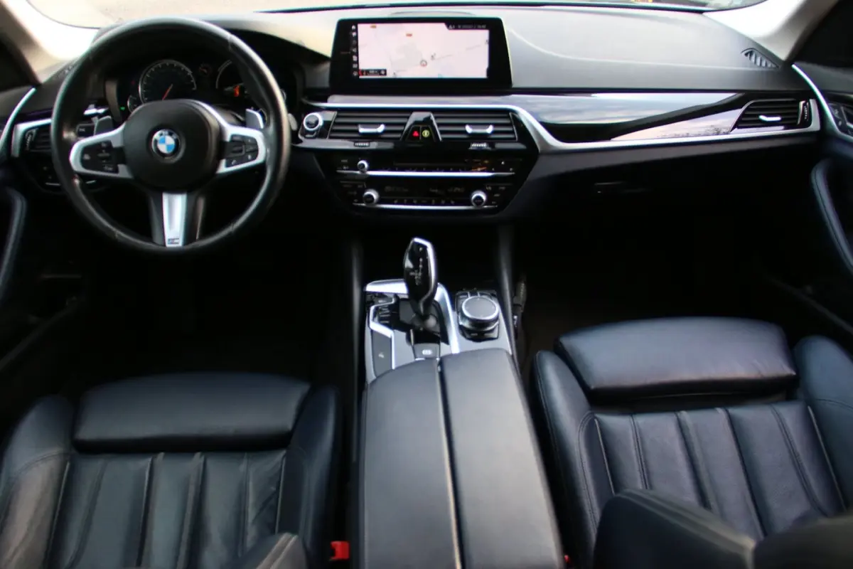 520i High Executive DEALER OND. NL-AUTO NAP