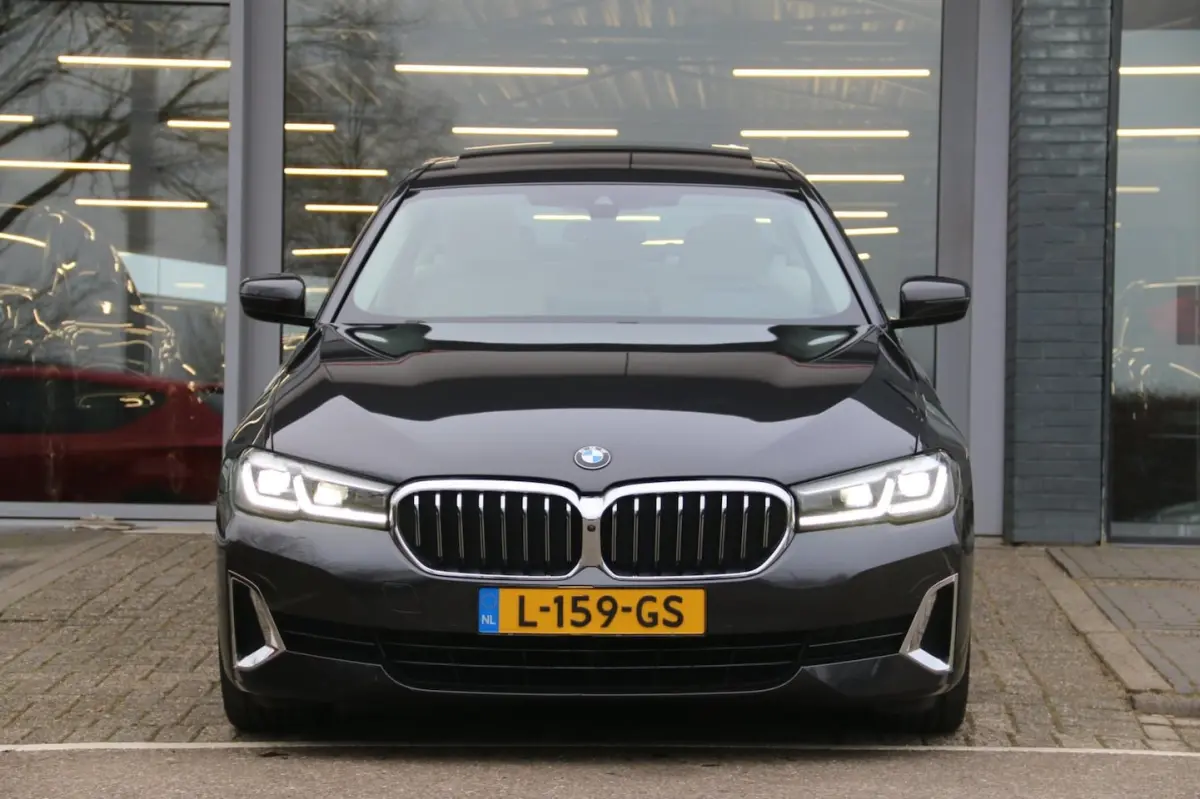 530e High Executive BTW-AUTO DEALER OND. NL-AUTO NAP