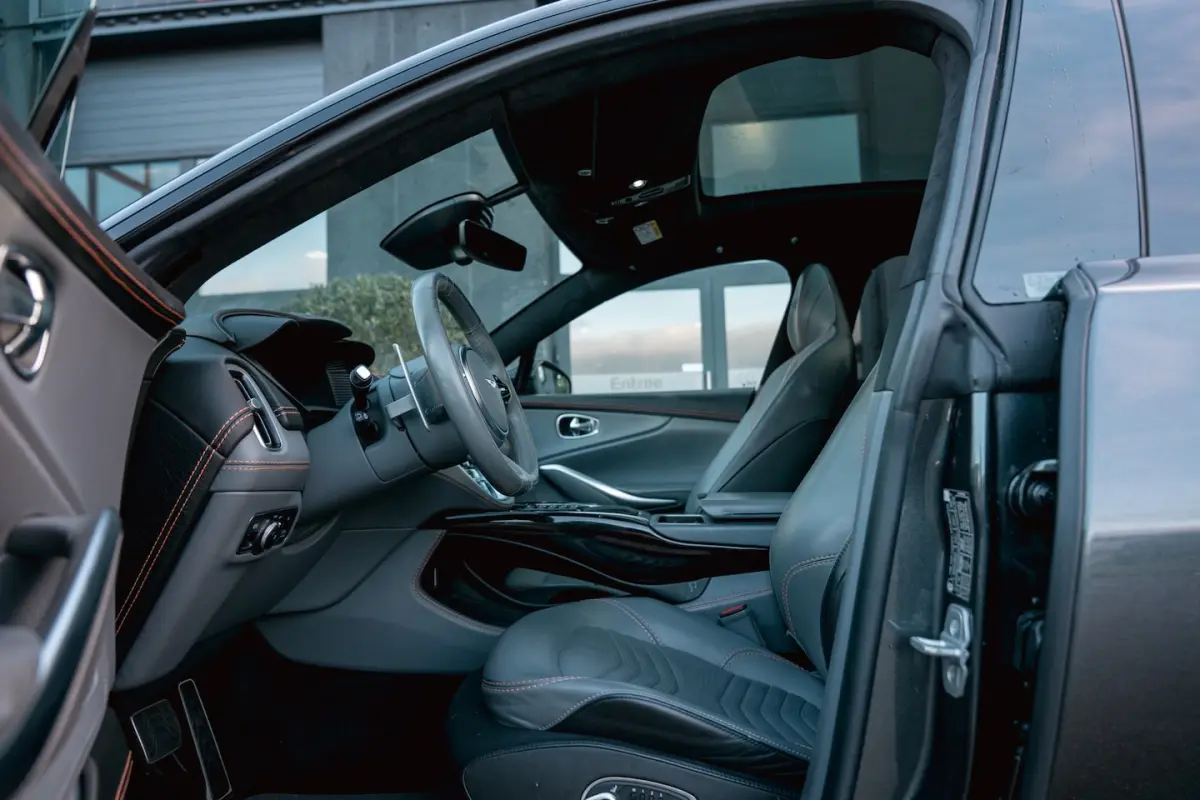 4.0 V8 | Pan.dak | 360Cam. | Sportuitlaat |
